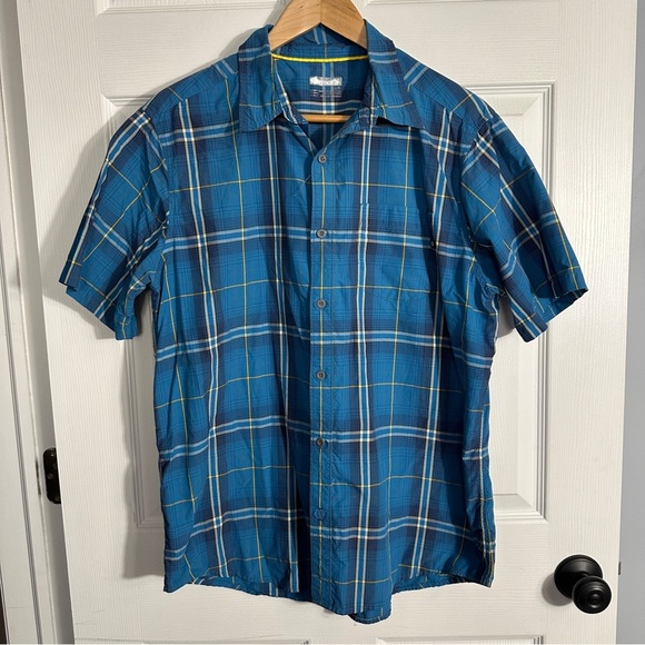 Marmot size large men's s/s blue plaid shirt, lightweight, great for spring - Picture 1 of 11